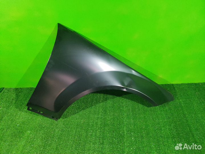 Крыло правое Mercedes W204 сталь