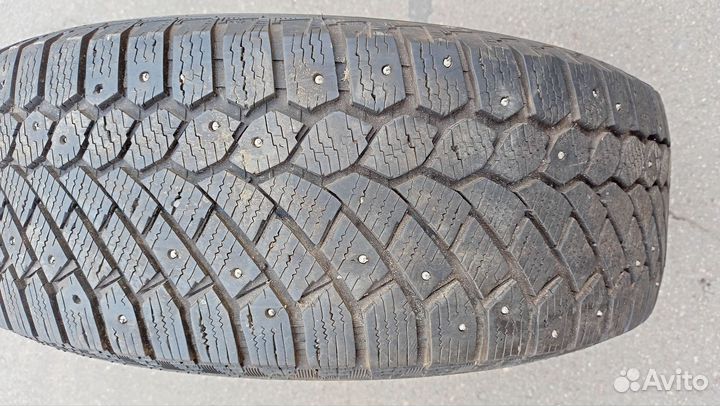 Gislaved Nord Frost 200 SUV 235/65 R17 108T