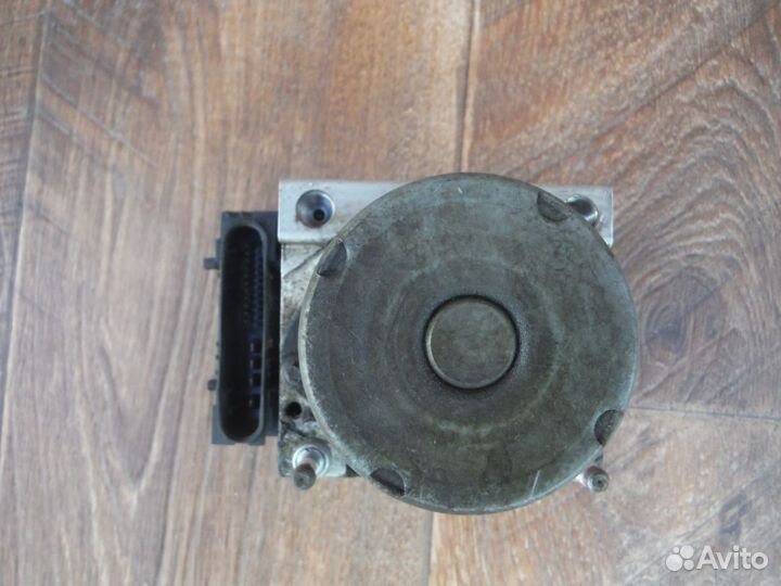 Блок ABS toyota Auris 1 2008