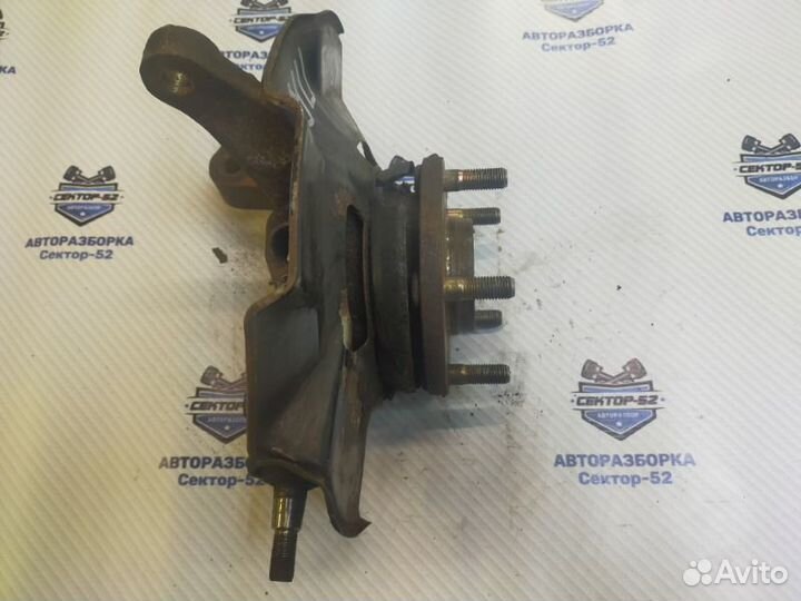 Кулак передний правый Kia Sportage 2