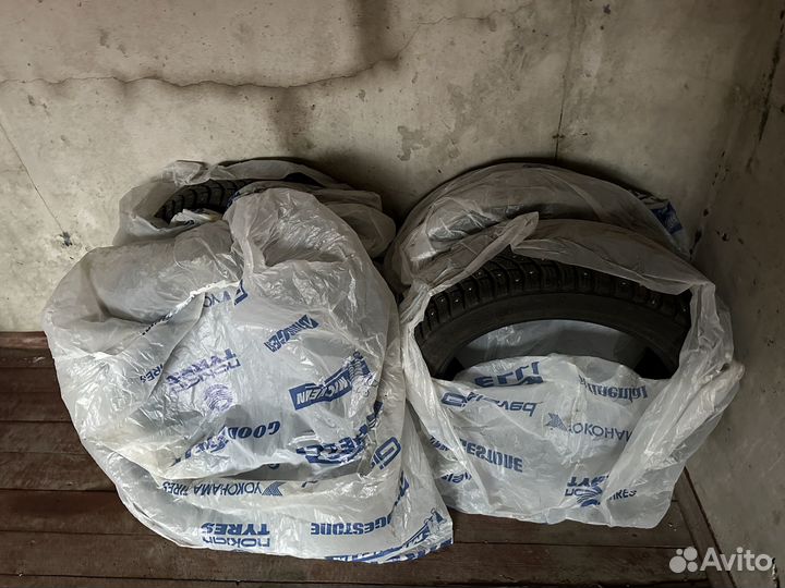 Nokian Tyres Hakkapeliitta 9 235/45 R18