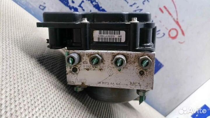 Блок абс 476604621R Dacia Sandero