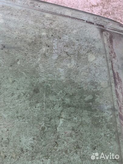 Стекло двери переднее левое Nissan Teana J32