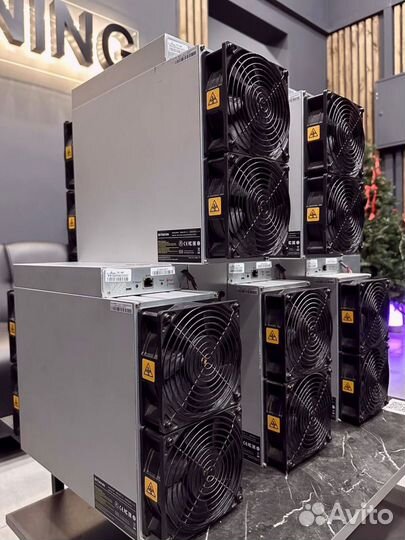 Antminer T21 190Th в идеальном состоянии