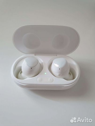 Беспроводные наушники samsung galaxy buds +
