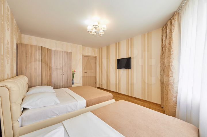 2-к. квартира, 70 м², 2/13 эт.