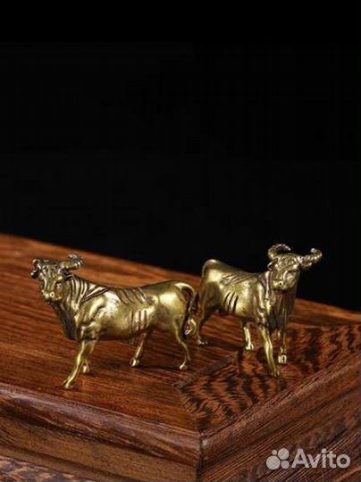 Новая миниатюрная фигурка Бык