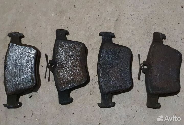 Тормозные диски и колодки VAG