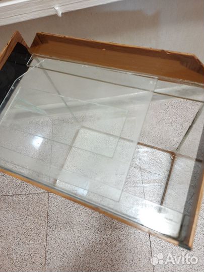 Аквариум в комплекте со всем оборудованием