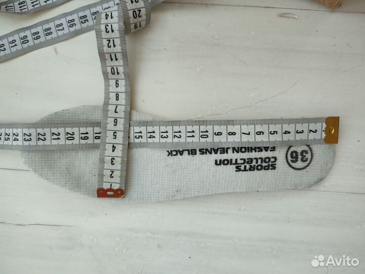 Коньки фигурные 36 размер + рюкзак + чехлы для лез