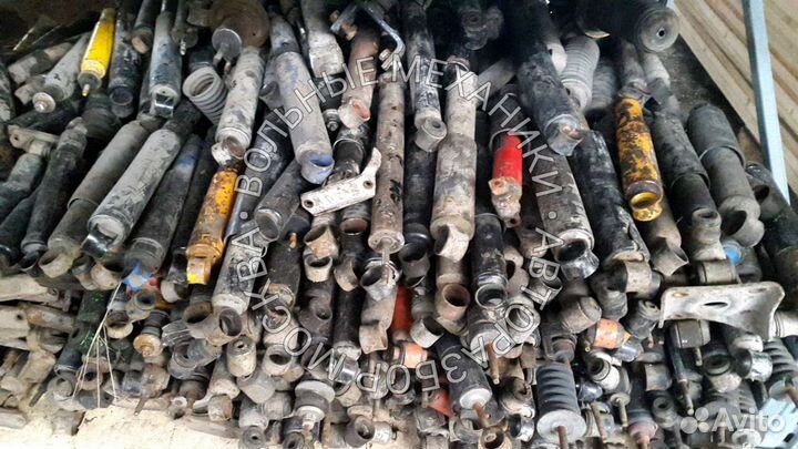 Задний амортизатор пружина на Ладу Калину