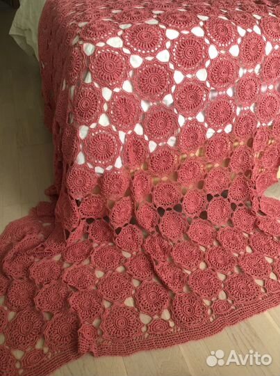 Плед кораллового цвета 130х140см, хлопок, крючком