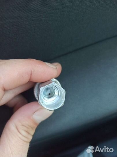 Датчик давления кондиционера гольф 6