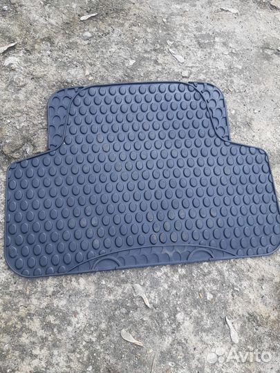 Продам коврики универсальные
