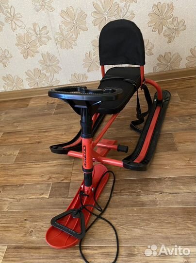 Детский снегокат со спинкой