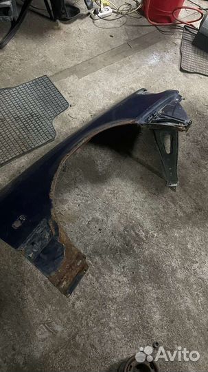 Крыло переднее правое Audi a6 c4