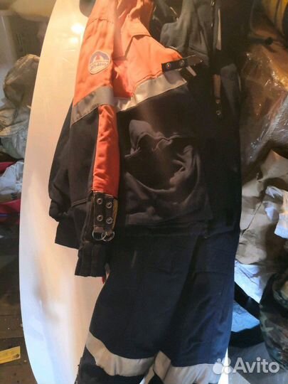 Костюм злектромонтажника