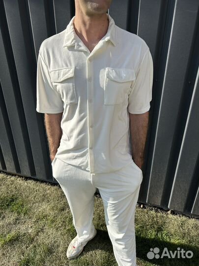 Спортивный костюм штаны и рубашка