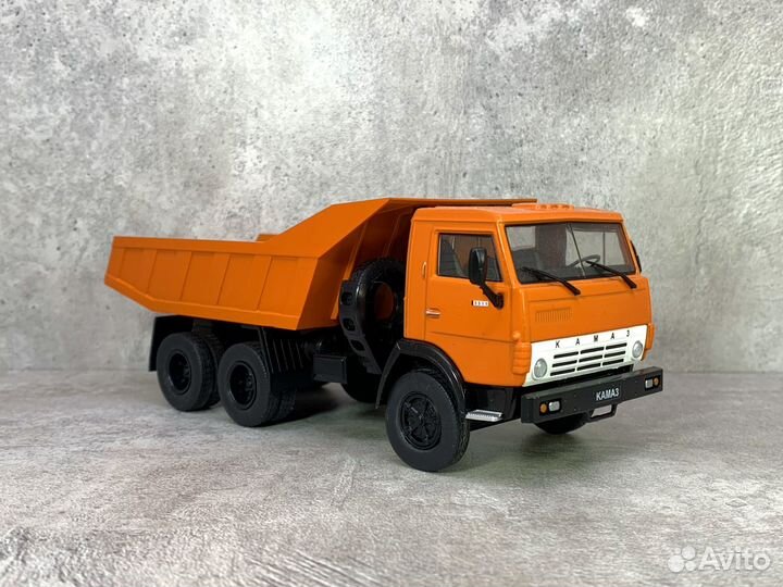 Редкая модель камаз-55111 Самосвал 1:43