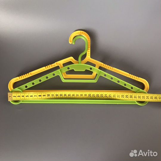 Вешалки плечики детские для одежды пластик
