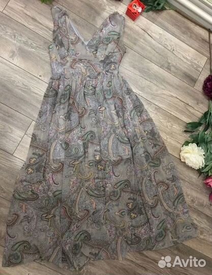 Платье летнее 46р La Reine Blanche