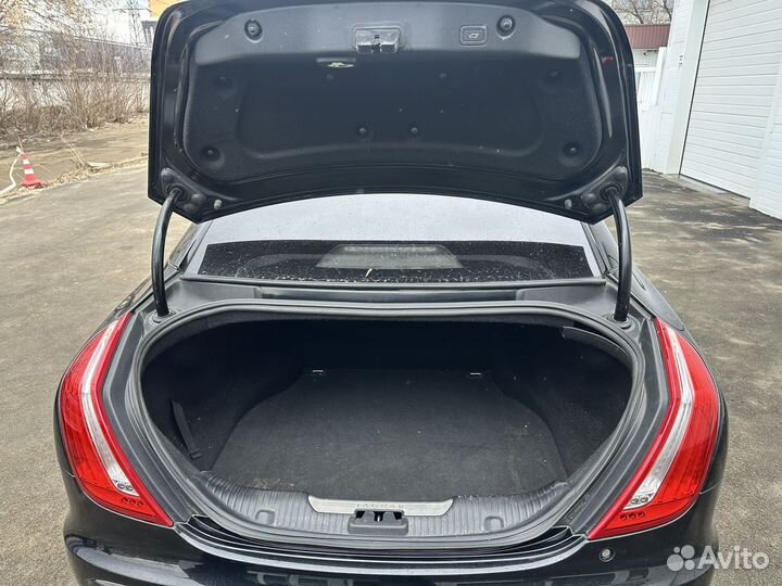 Продам jaguar XJ