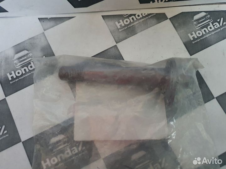 Болт регулировочный нижнего рычага Honda Accord 8
