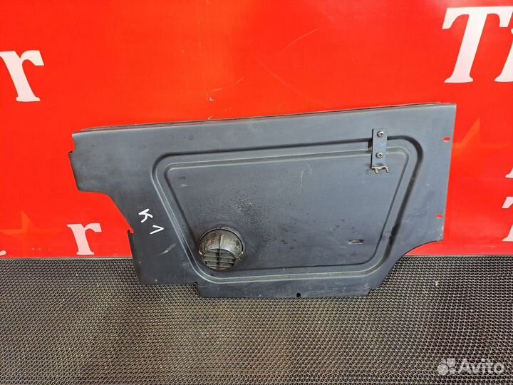 Накладка спальника левая