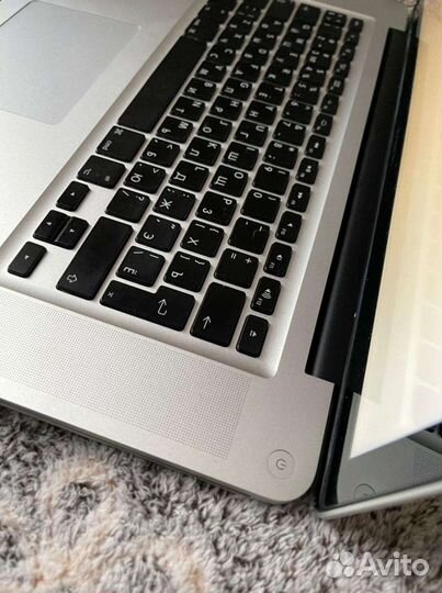 Идеальный macbook PRO 15, 16gb ощу, core I7 2.4ghz