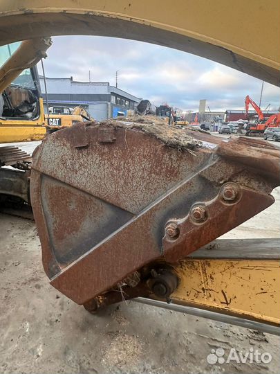 Разбор экскаватор Komatsu PC300