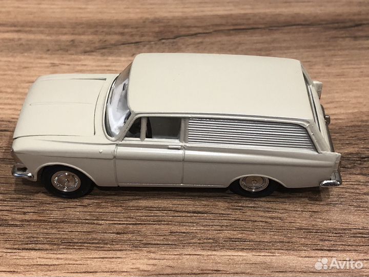 Мдель Москвич 433. Редкий цвет Состояние Новый