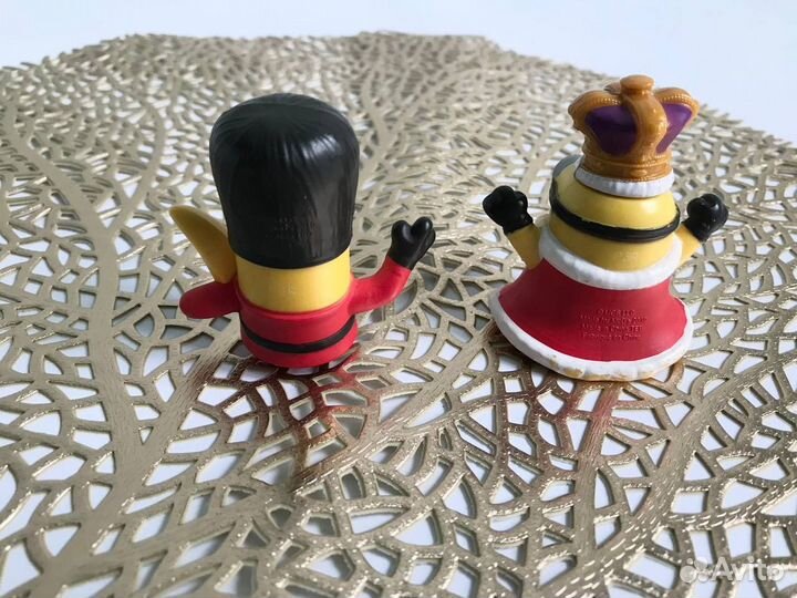 Игрушки из макдональдса миньоны