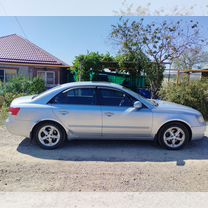 Hyundai Sonata 2.0 MT, 2006, 333 000 км, с пробегом, цена 700 000 руб.