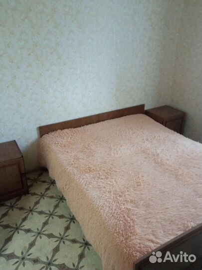 Спальный гарнитур бу