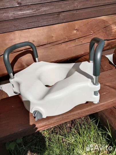 Насадка на унитаз