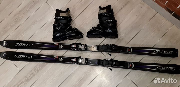 Горные лыжи комплект женский