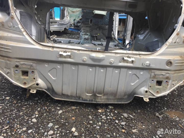 Б/У Панель задняя 5830702370 toyota