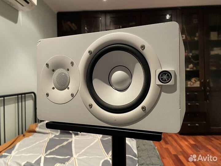 Студийные мониторы Yamaha hs5
