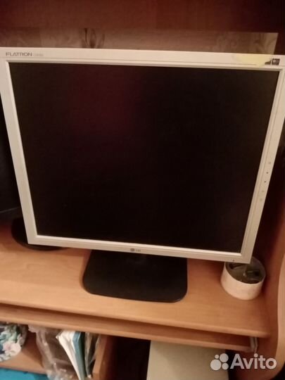 Монитор LG