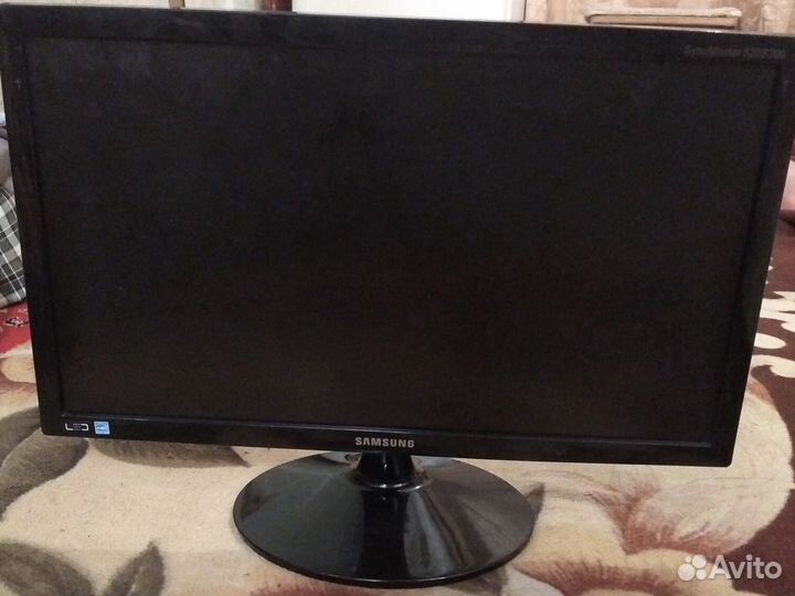 Монитор Samsung 20