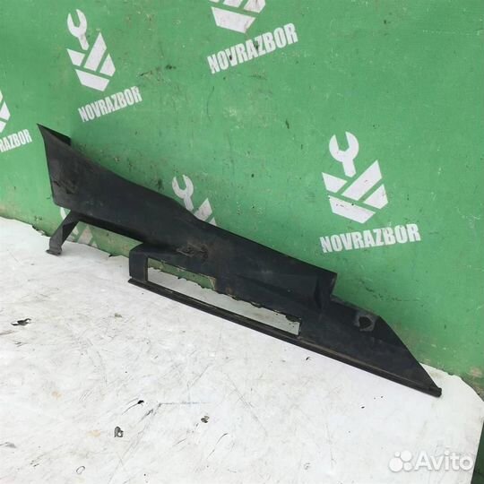 Решетка стеклоочистителя Фольксваген Пассат Б3