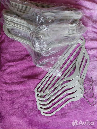 1 шт, новые вешалки прорезинные Homy Mood