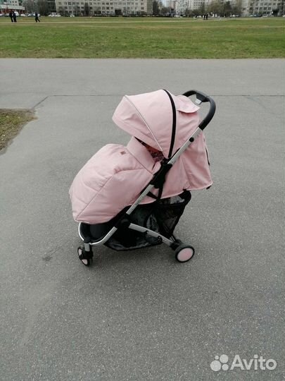 Прогулочная коляска nuovita