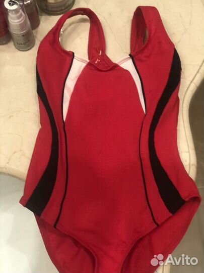 Купальник на девочку слитный