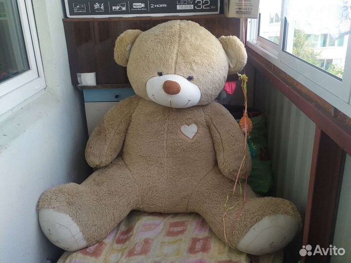 Большие плюшевые медведи