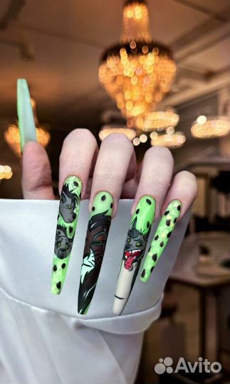 Мастер маникюра и наращивания ногтей