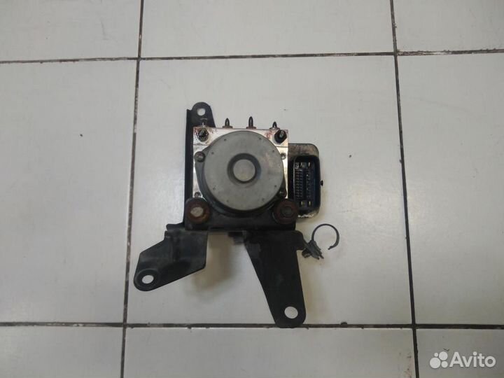 Блок ABS Mitsubishi L200 KB4T 2006-2015
