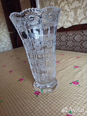 Хрустальная ваза