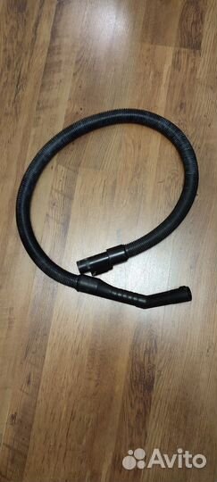 Пылесос LG 1800 W