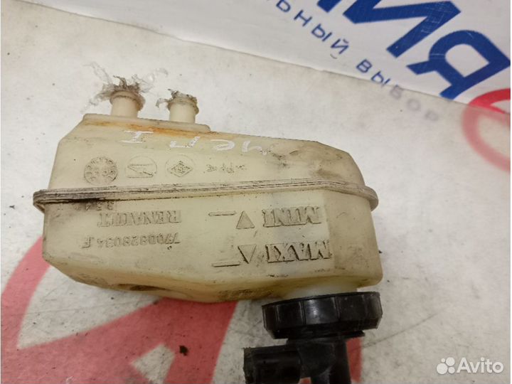 Бачок тормозной, 7700828034 renault scenic 1, 3049796